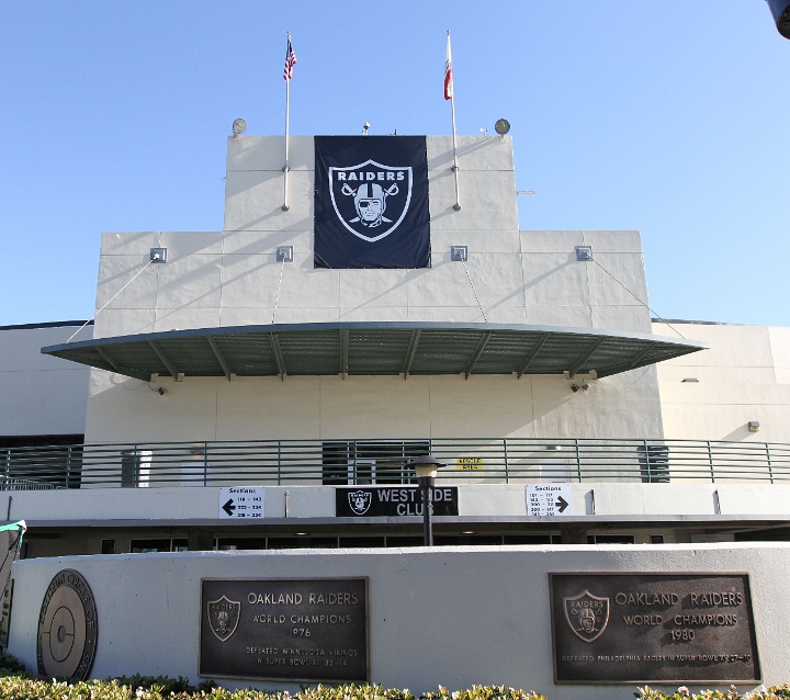 Raiders vs Chiefs 11-15-09-001.JPG